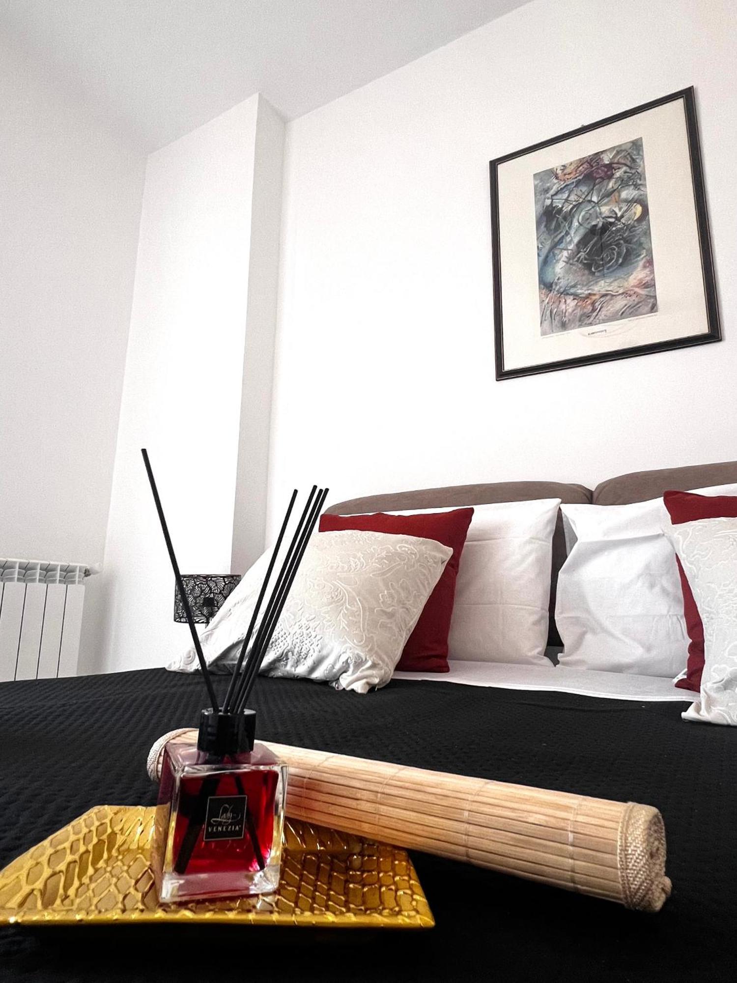 Roma Airport Sky Apartments فيوميتشينو المظهر الخارجي الصورة